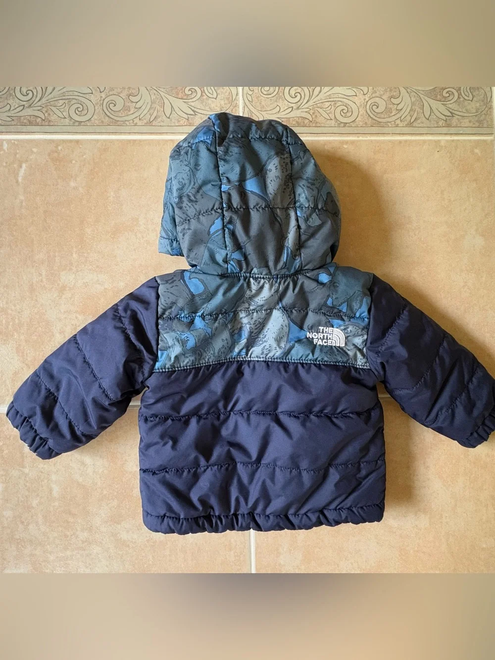 The North Face Toddler Hooded Puffer Jacket - Navy & Blue Pattern 3-6 months